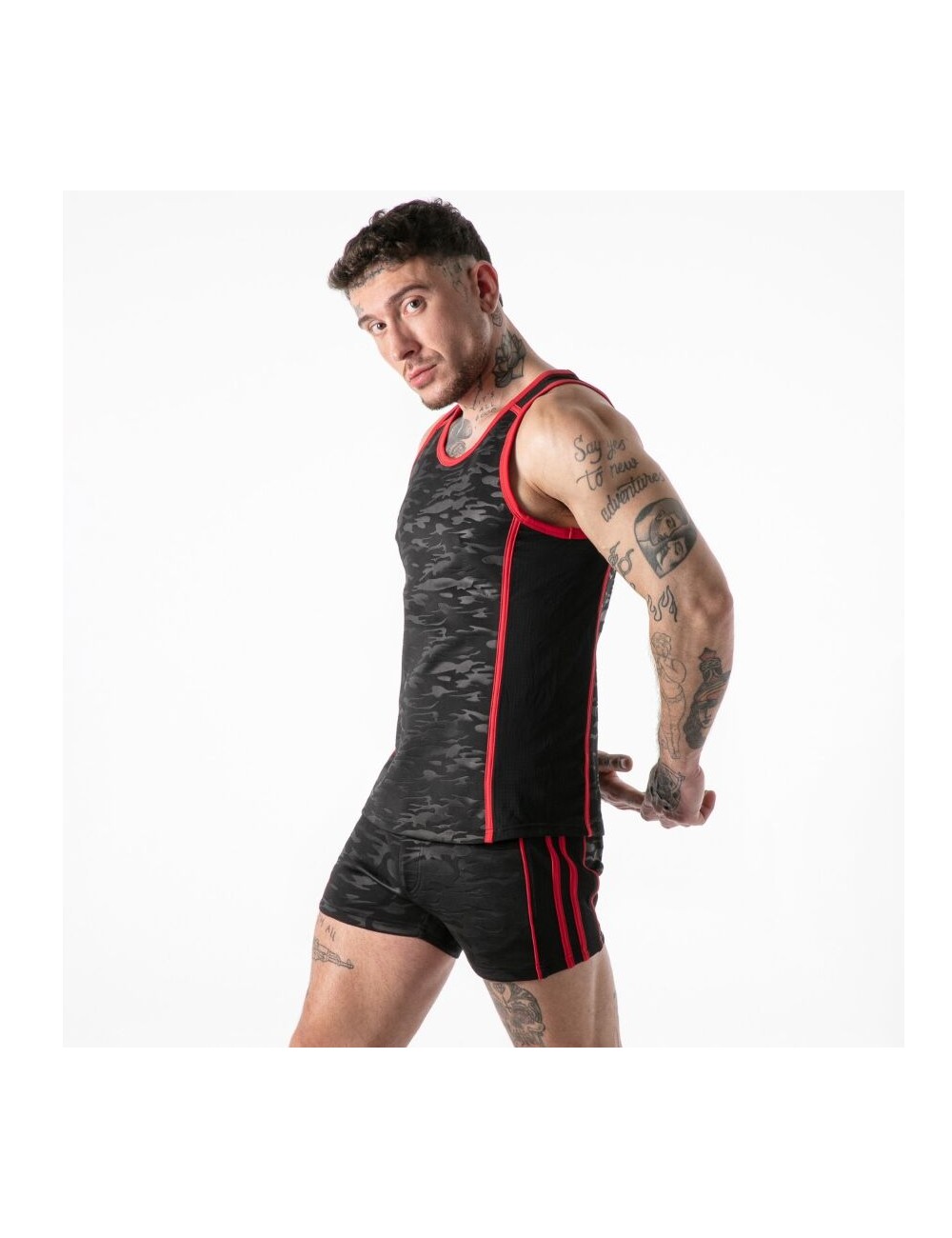 LOCKER GEAR - CANOTTA CON ACCESSO MILITARE COMPLETO ROSSA M