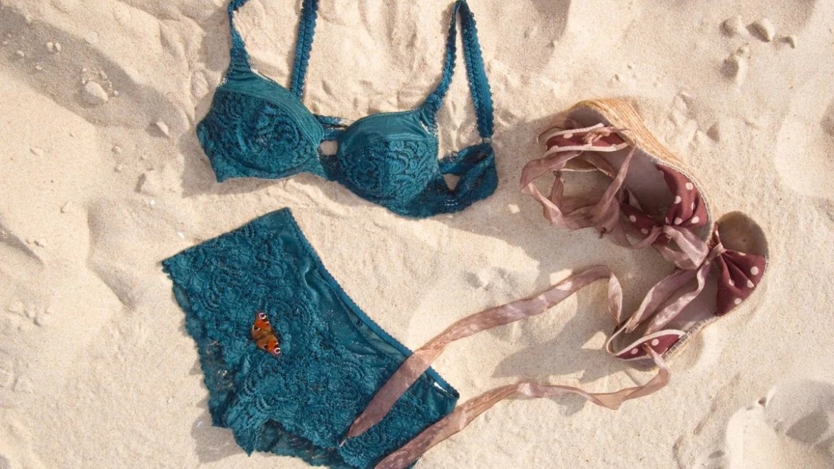 La Lingerie Parfaite pour des Vacances d'Été Inoubliables